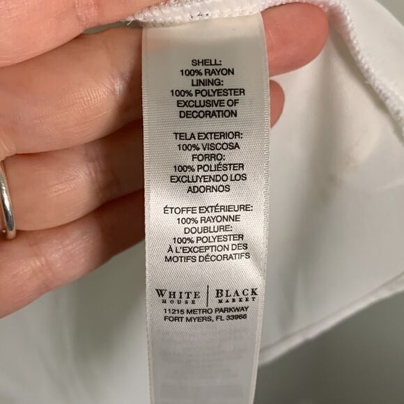 White House Black Market Women's Split Back Sleeveless Blouse Layered M - Picture 3 of 4